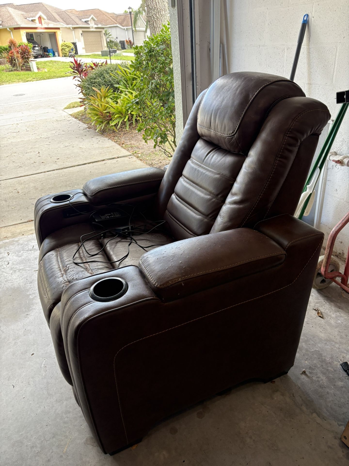 Free Massage Recliner