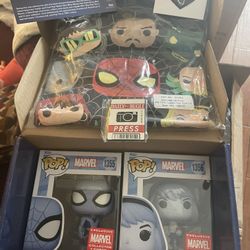 Funko Marvel Collector Corps Subscription Box: Spider-Man Blue - L