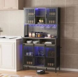 Bar with wine storage