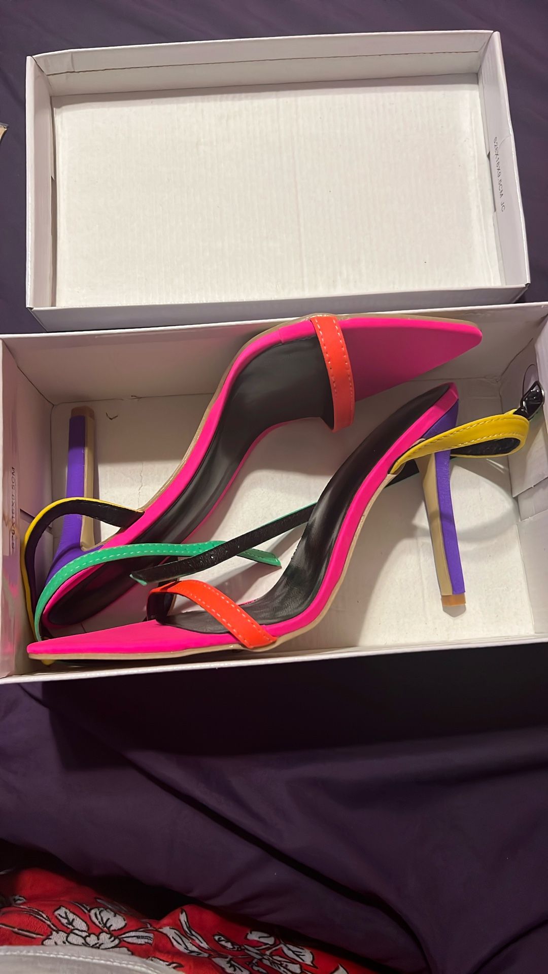 Neon Multicolor Pointed Tor Heel 