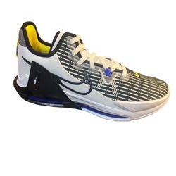 Nike Lebron Witness VI Size 9.5 Style Code CZ4052 100 Color White/black