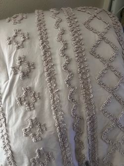 Khaki Queen Beadspread/ comforter