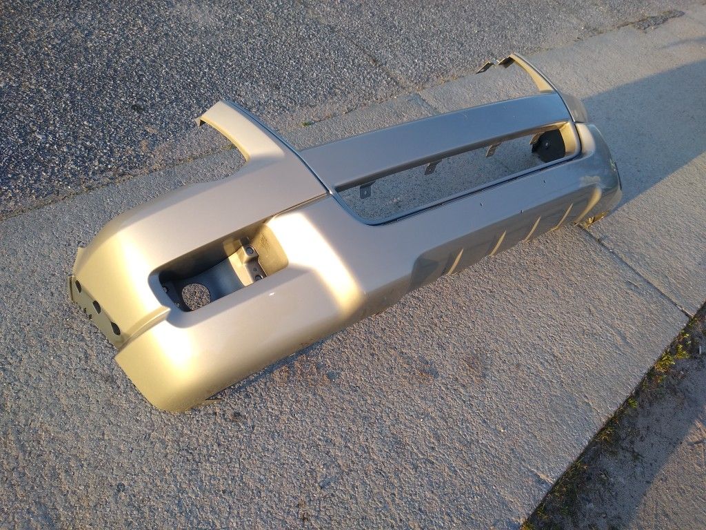 Ford Explorer Front bumper for 2006 to 2010