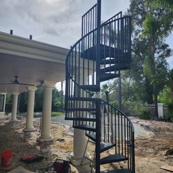 Spiral Staircase 