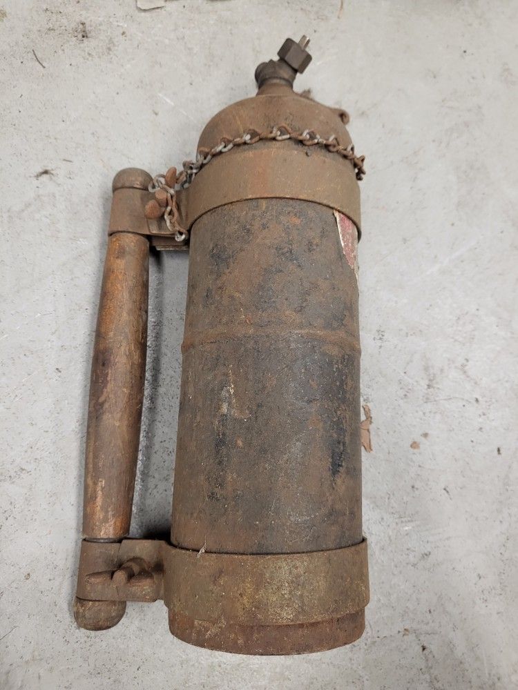 Antique Classic Vintage Tank Tool Shop Garage Tools