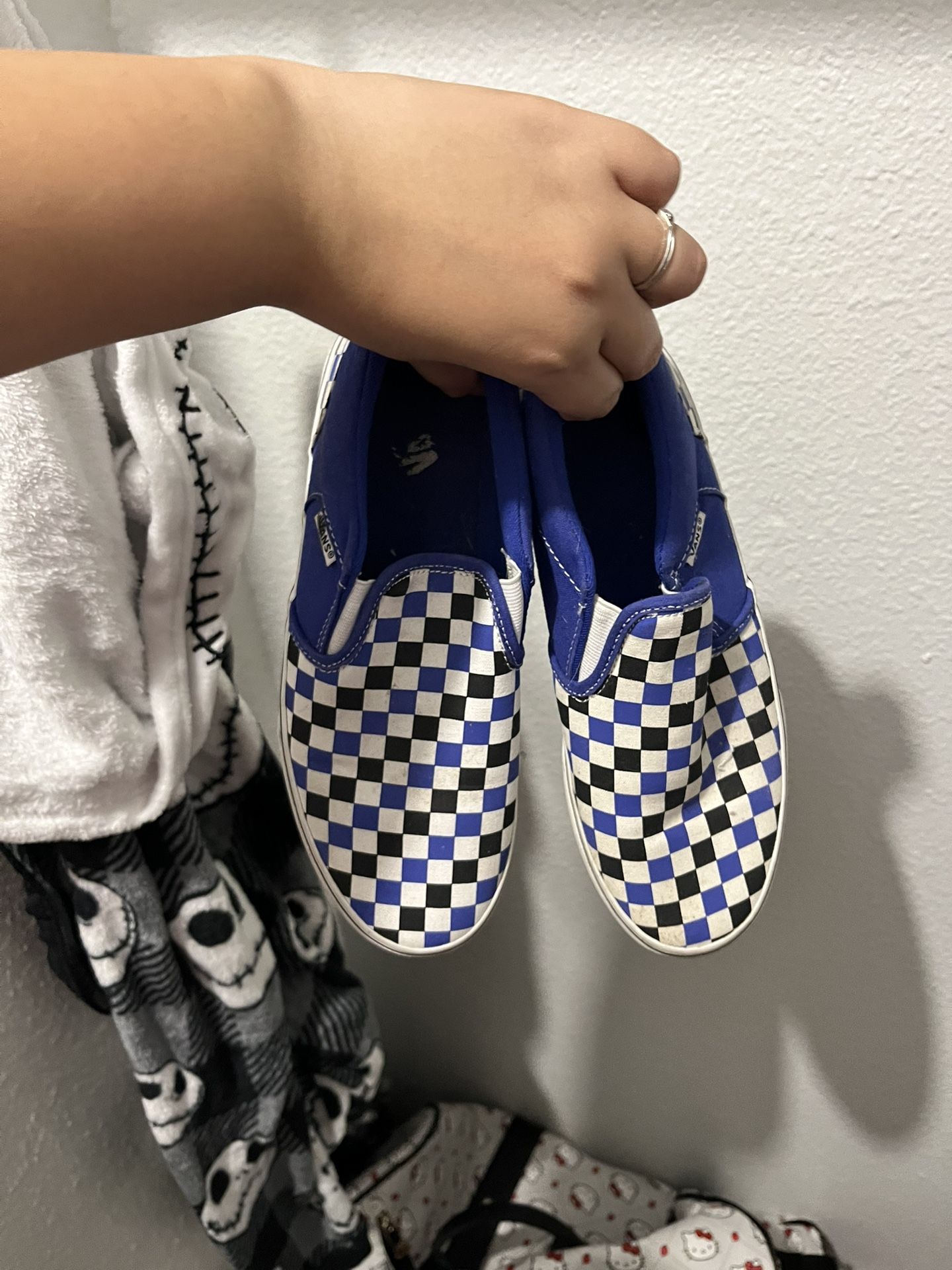 checkered vans