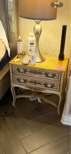 Cute Night Stands