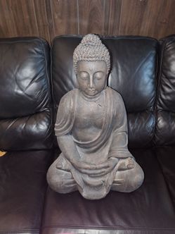 Meditating Buddha Statue