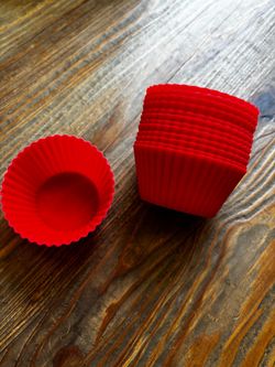 12 Red Silicone Cupcake Baking Cups