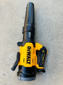 Dewalt 20V XR 550 CFM 133 MPH Cordless Blower (TOOL ONLY)