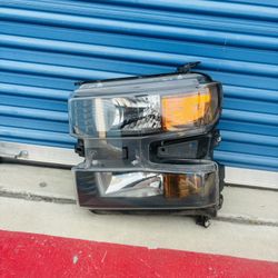 2019,2020,2021 Chevy Silverado 1500 Custom Headlight Lh Driver Oem  No damage