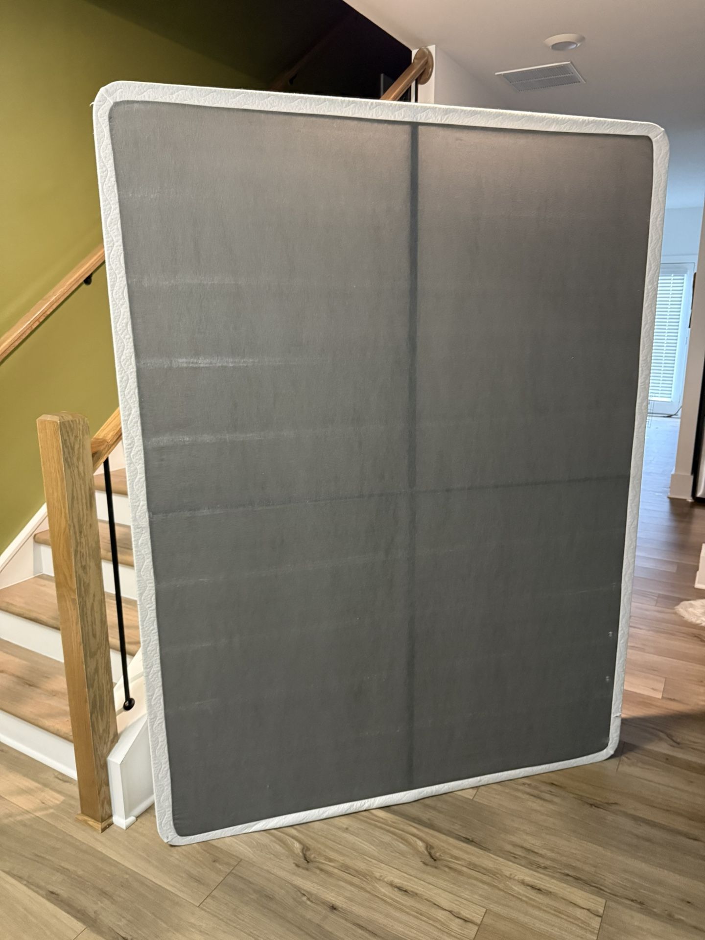 Box Spring (foundation Type)  - Queen
