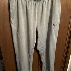 Nike Therma Fit Athletic Sweatpants Gray XL 