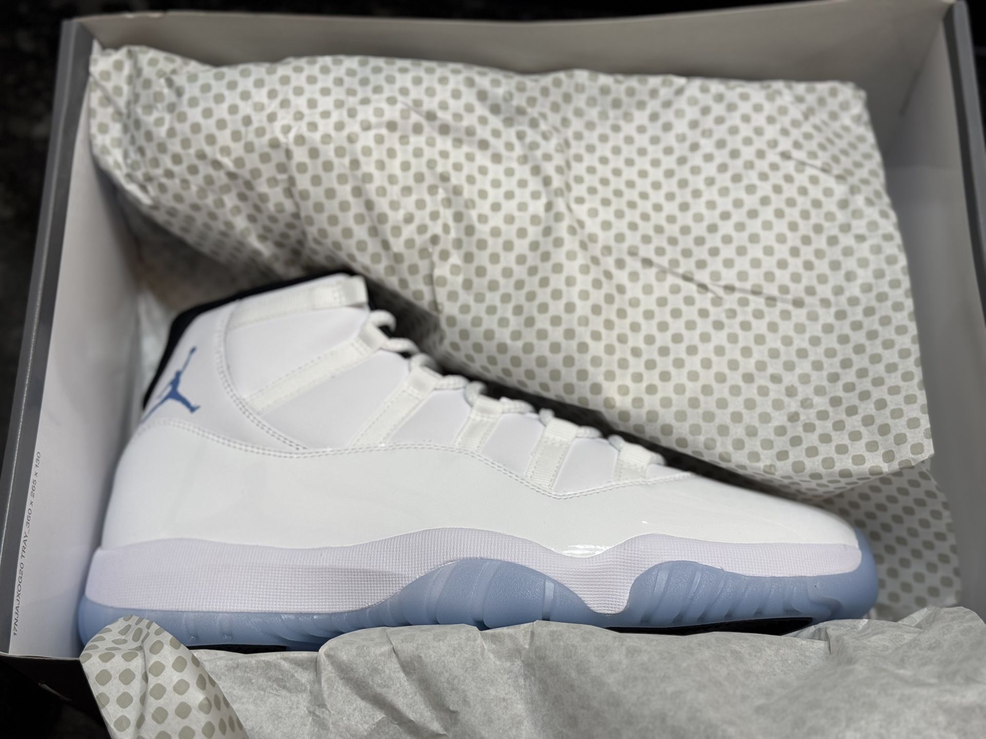 Air Jordan 11 Retro “Legend Blue” 2024