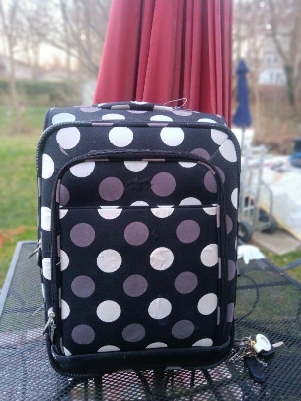 Small Size Luggage On Two Wheels