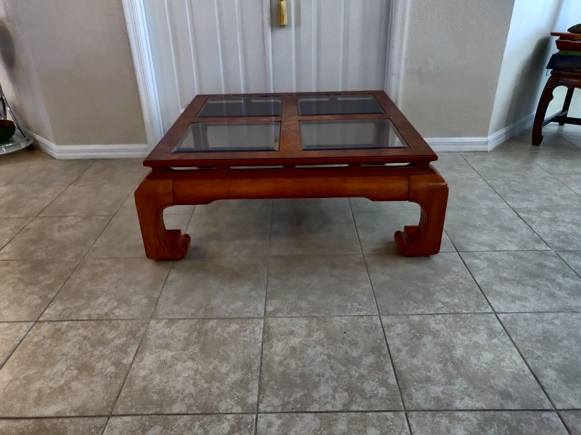Vintage Coffee Table , Schnadig Chinoiserie Ming Style With Chow Legs
