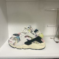 Nike Wmns Air Huarache Pixel