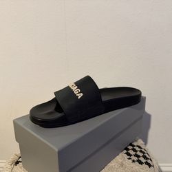 Balenciaga Pool Slides ‘Black’ 