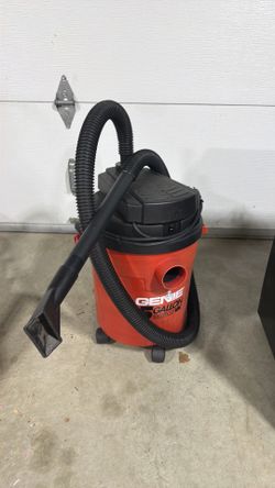 Genie 5 gallon wet/dry shop vac