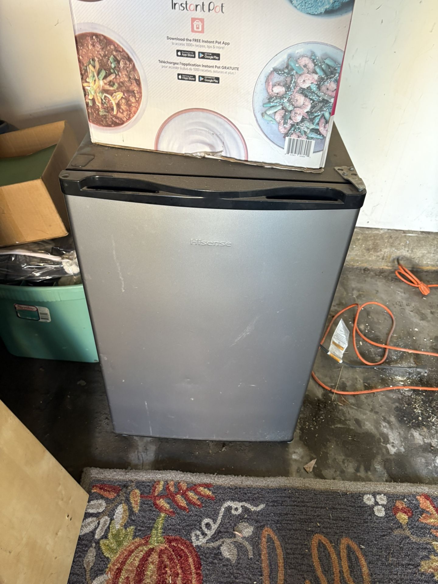 Hisense Reach In Refrigerator 