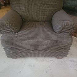 Used Overaized Chair With Ottoman