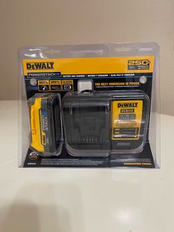 DEWALT 20v max compact battery & charger kit