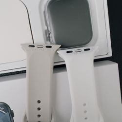 Apple Watch 9 45mm S/M Brand New 