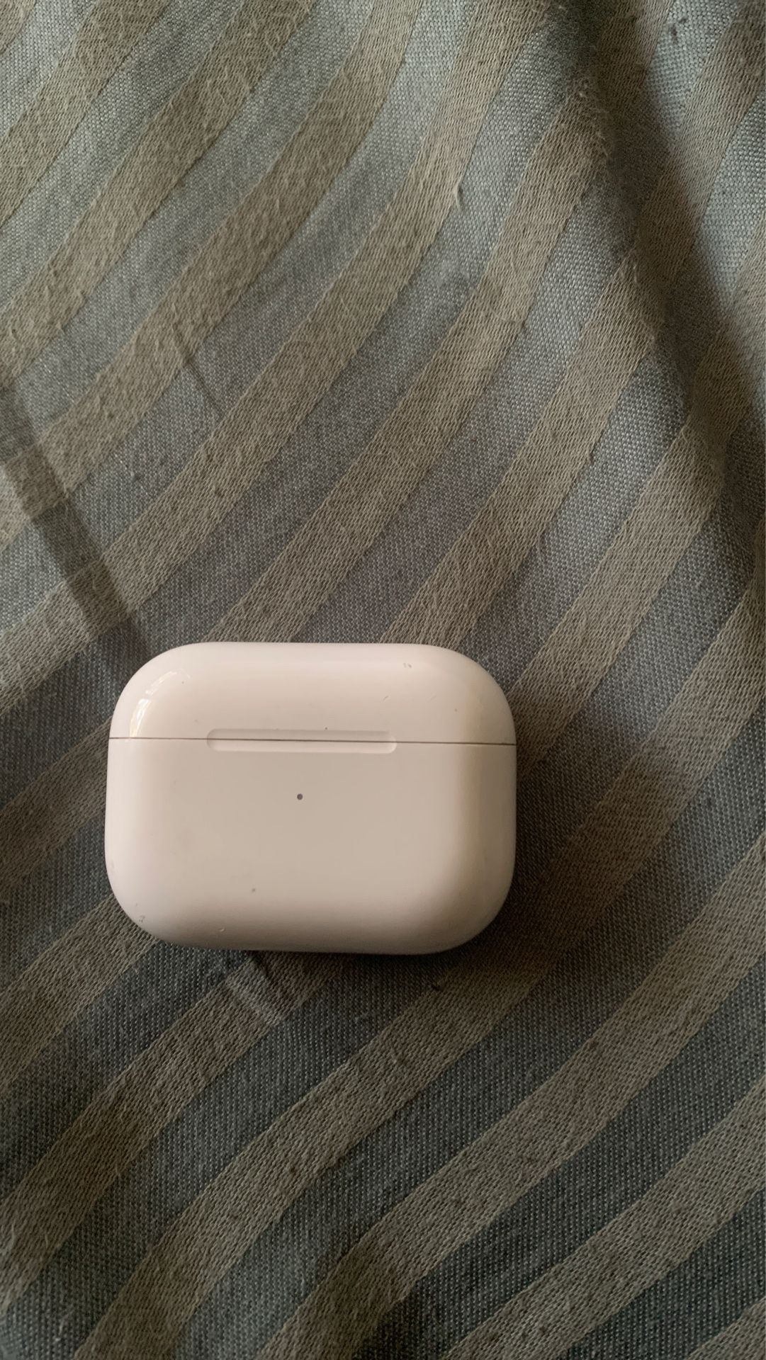 Air pod pros for sale 200 we can talk about the price if your local