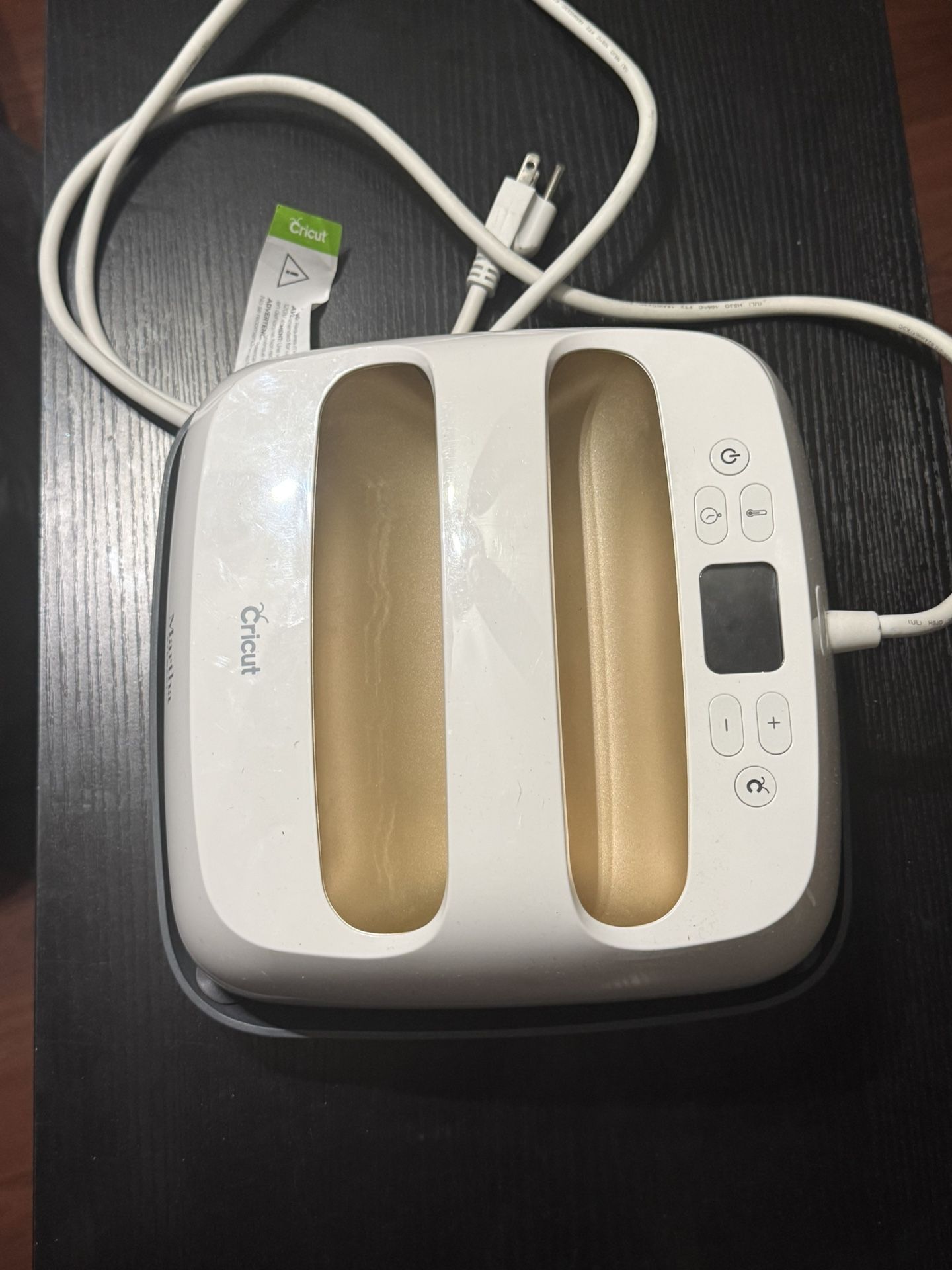 Cricut EasyPress 2 Heat Press Machine Martha Stewart Special Edition 9x9in - Gold