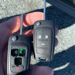 Chevrolet remote flip key cut and programmed
