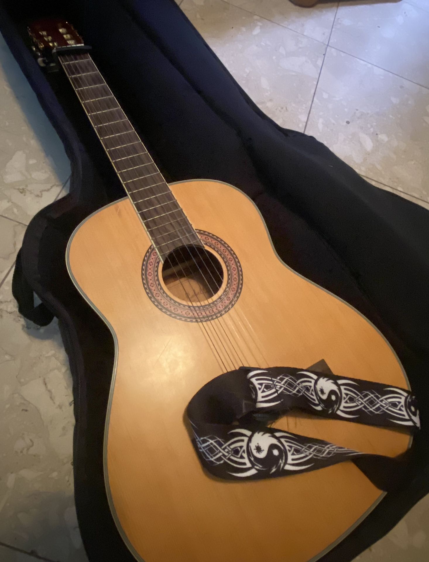 Carlo Robelli Acoustic Guitar 