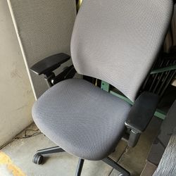 Steelcase V2 Leap Office Chair