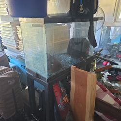 Fishtank With Stand