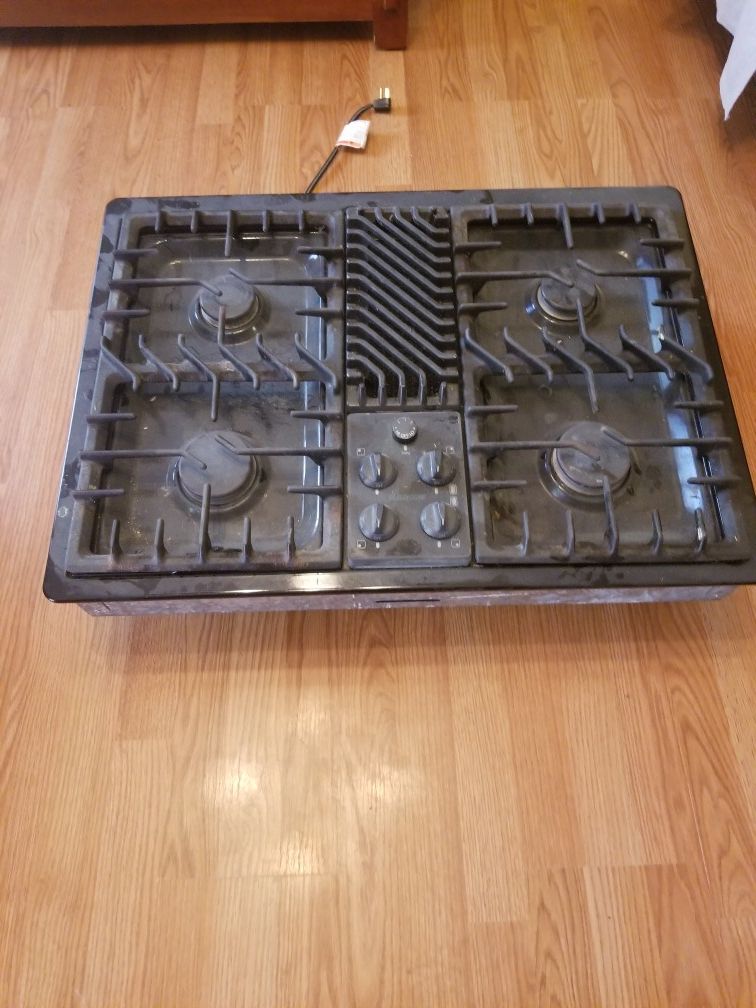 Amana 30" gas cooktop w/downdraft for Sale in Gaston, SC OfferUp