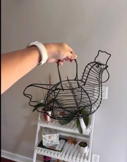 Egg holder