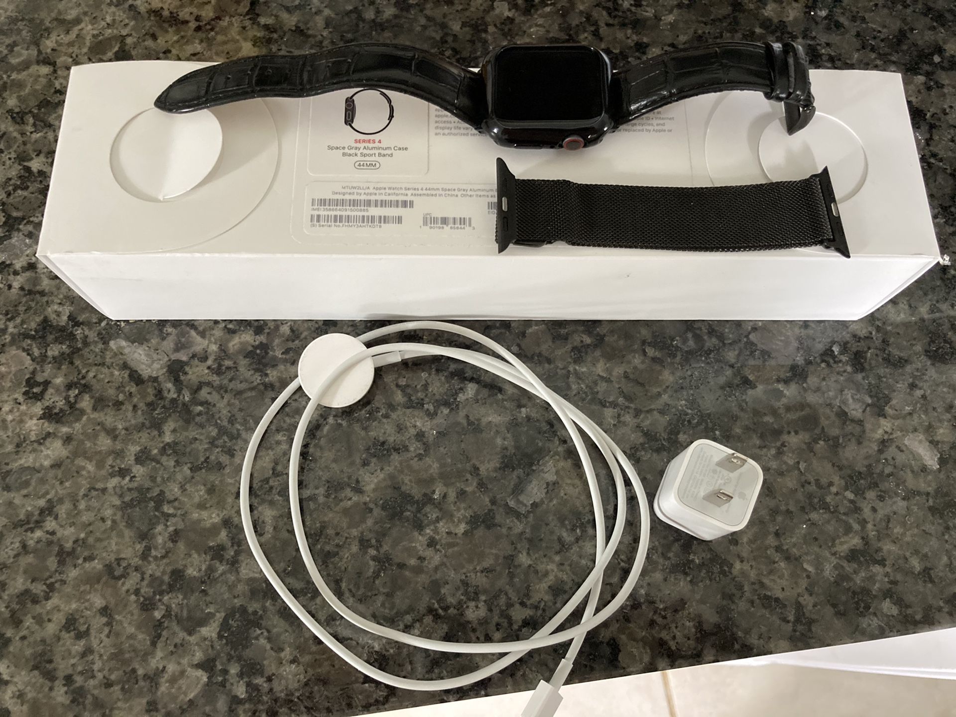 Apple Watch Series 4 44MM Space Grey w/Box