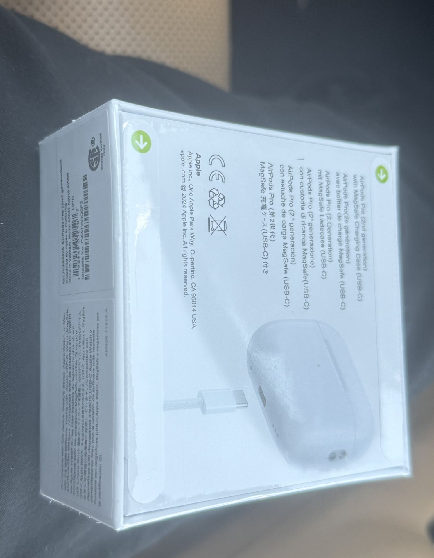 Apple AirPods Pro (2nd Gen) Magsafe charging case usb c - Main Image
