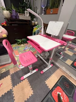Adjustable Kids Desks With Chairs And Light