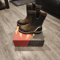  Wolverine Steel Toe  Work Boots Size 9 New