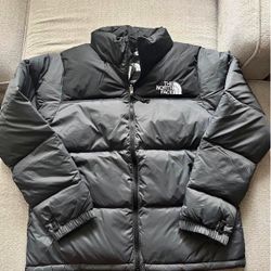 North Face Jackets (Small/Medium/Large) Available 