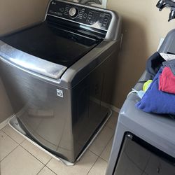 Lg 5.5 Top loader Washer.   Needs Work.  Free. 