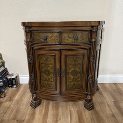 Accent Cabinet/ TV Stand