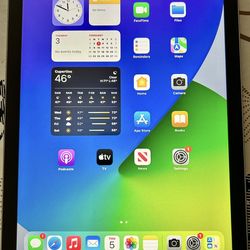 iPad 5th Gen 9.7in (2018) Model A1822 - 128gb storage