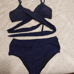 NEW BEAUTIFUL NAVY BLUE BATHING SUIT SIZE XL. SEE PHOTO'S.  CASH PICKUP ONLY 