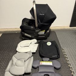 Nuna Pipa Infant Car seat Black 