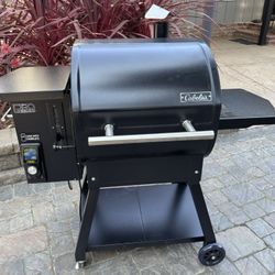 Smoker, BBQ, Cabelas 24", Used Once