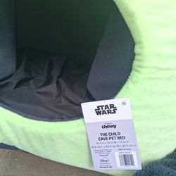 New Star Wars Small Pet Bed W/ Velvet Pillow