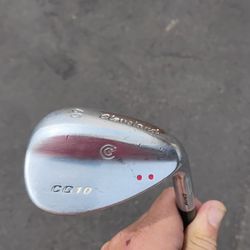 Golf Clubs! Cleveland CG10 60 Degree Wedge!