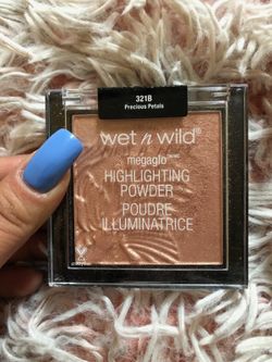 Wet n wild highlight