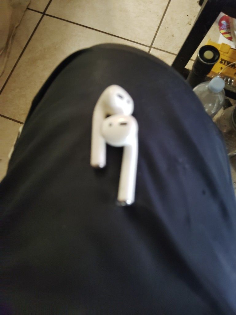Apple Air Pods 2nd Generation 